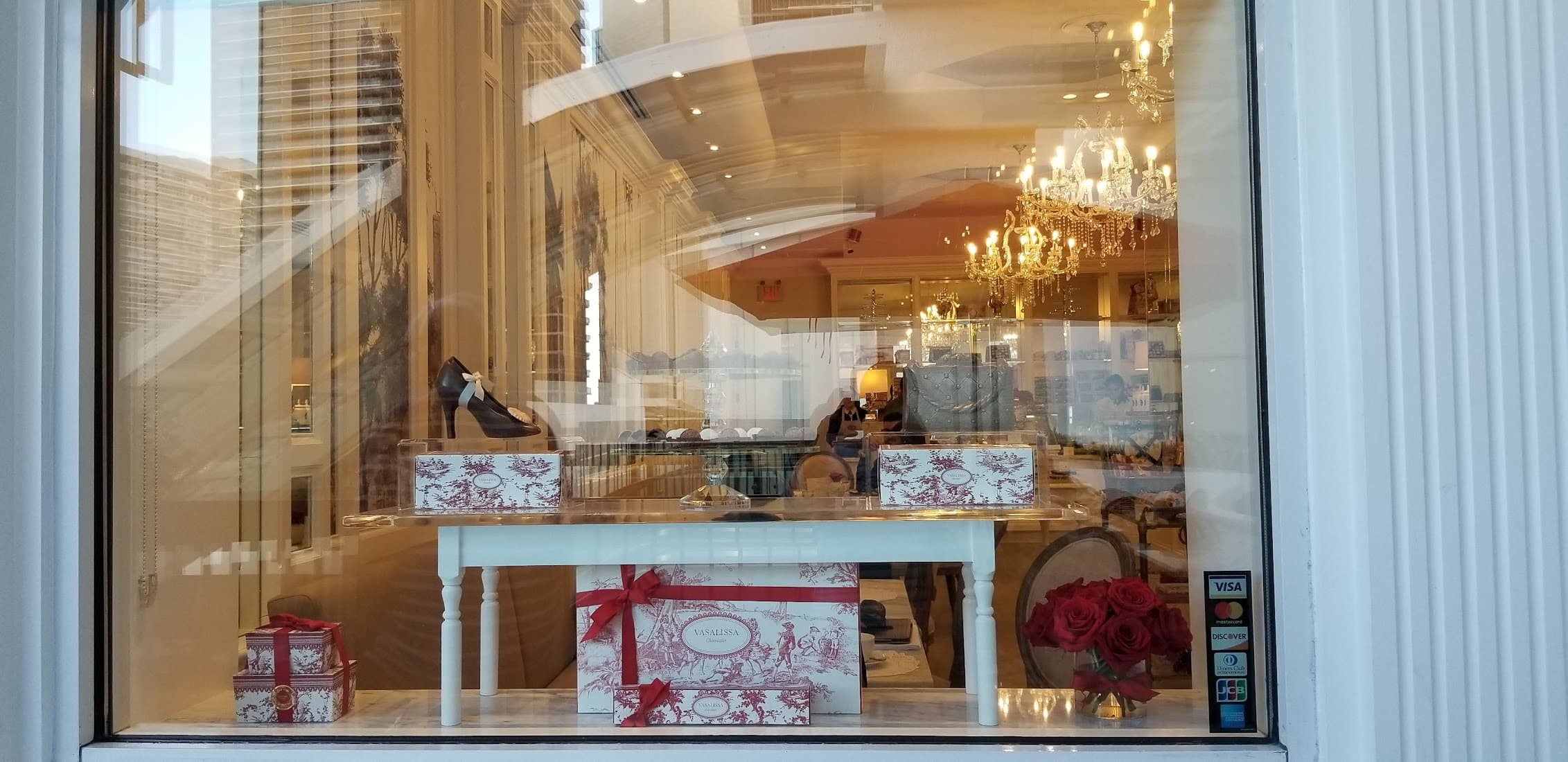 Paradis Books & Bread